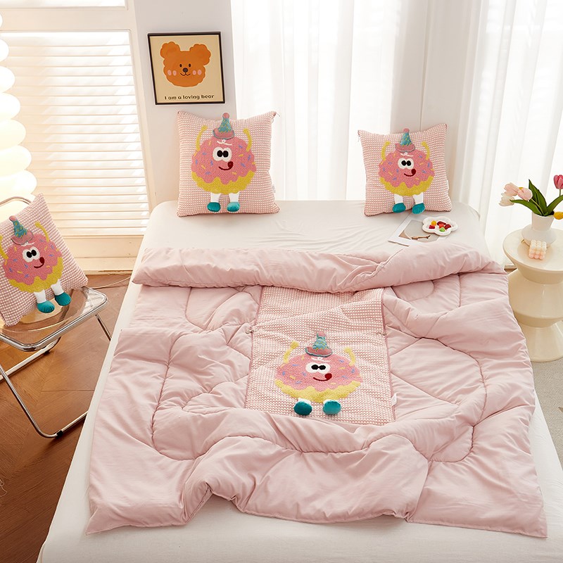 四季款甜品家族两用空调被多功能二合P一折叠抱枕被车载