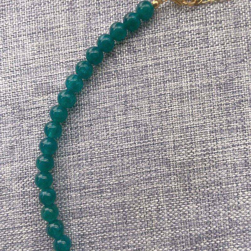 欧美2023春季新款博主推荐绿色天然石不规则巴洛克珍珠项链锁骨链