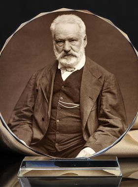 居里夫人/牛顿/爱因斯坦/雨果画像水晶摆件工艺品名人励志礼品