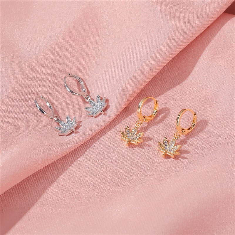 韩版新品锆石耳钉 创意金属镶钻树叶耳环女气质短款枫叶耳坠耳扣