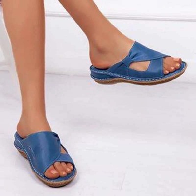 2022 Summer New Woman Flat Platform Sandals Soft Comfortable