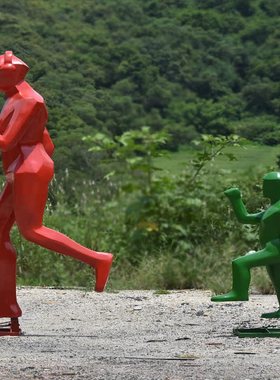 玻璃钢现代运动人物跑步雕塑庭院户外园林绿化景区广场落地摆件装
