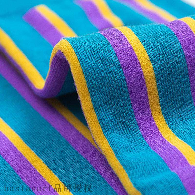 极速Autumn and winter new animation illustration socks latti