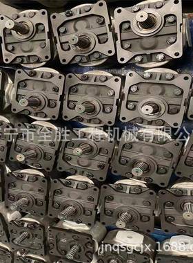 D85A-12推土机齿轮泵07433-71103引导轮支重轮齿块