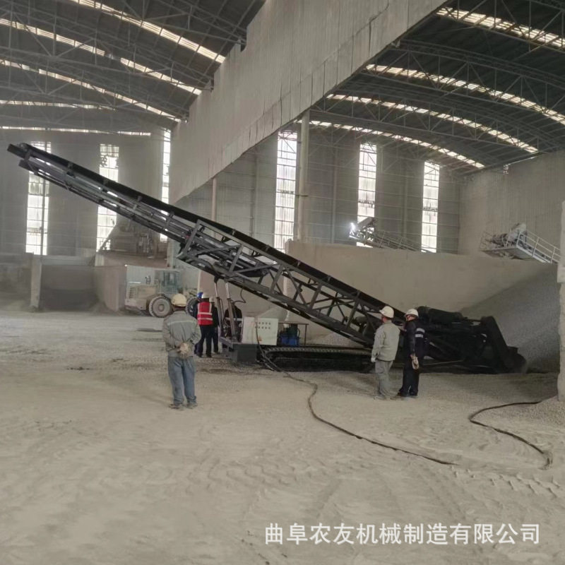 沙场扒料装车输送机自动行走扒谷机履带式双联动扒料机厂家报价