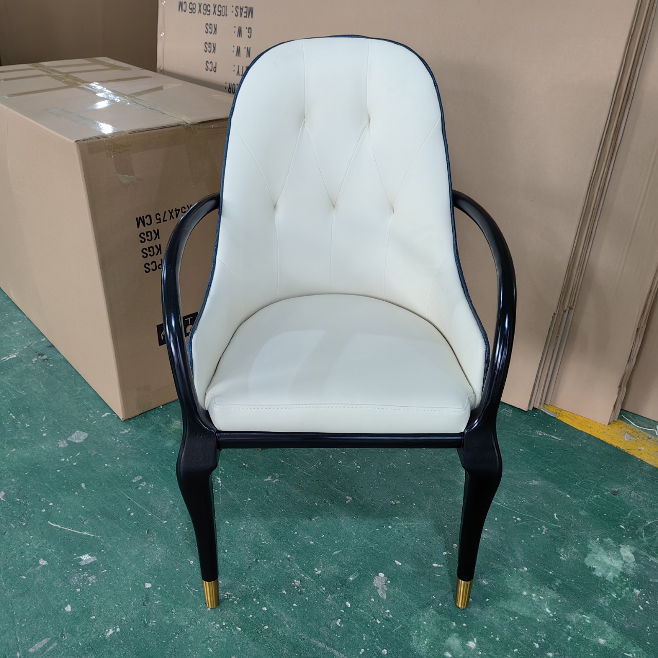 白蜡木软包靠背豪华餐椅批发