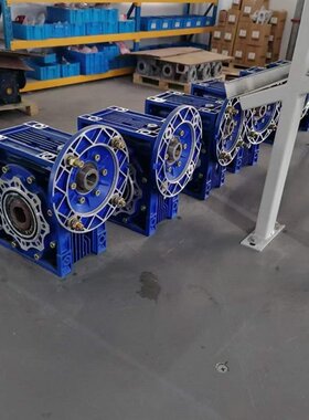 PF115-48 螺旋换向箱 FTAZ37-YEJ0.37KW-93.47刹车减速机