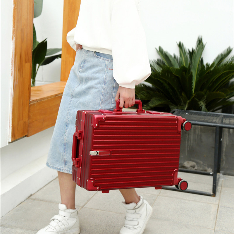 结婚行李箱红色婚礼箱干湿分离静音万向轮密码箱大容量嫁妆箱
