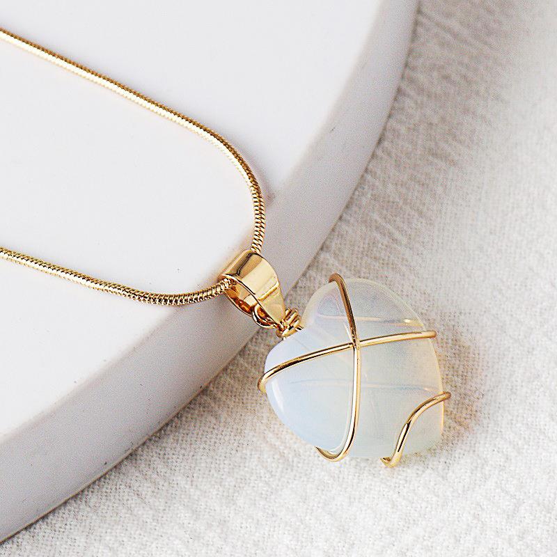 卡通芭比爱心项链 公主粉色心形锁骨链 粉月光石心形服装搭配项饰