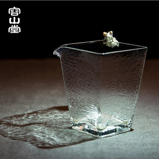 银质镶嵌日式 容山堂原礼锤纹玻璃公道杯方形 分T茶器功夫茶具茶海