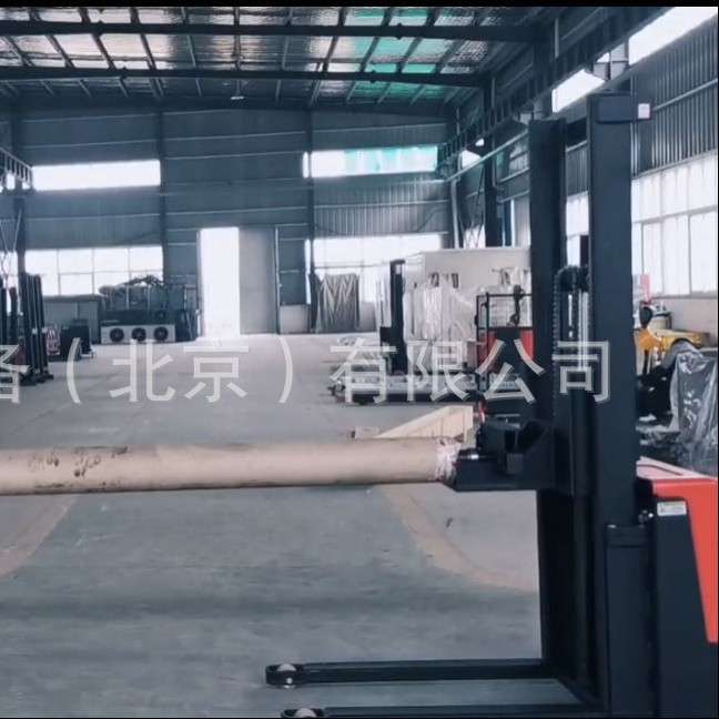 Pull-out paper roll shafts electric stacker