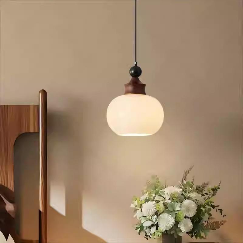 中古风法式复古奶油风卧室床头吊灯高级感轻奢实木吧台玄关吊线灯