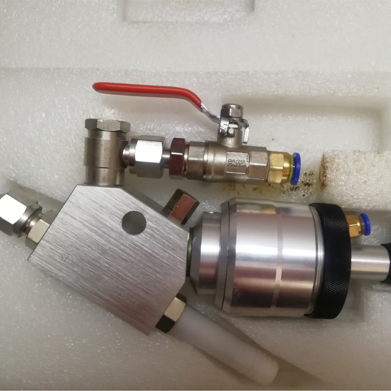 厂家直销各种液体抛光蜡喷枪河北 山西 辽宁 吉林抛光腊高压喷枪