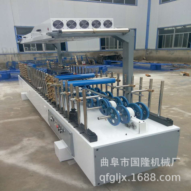 木饰面线条集成墙板包覆机磁粉自动刹车波浪板踢脚线覆膜机