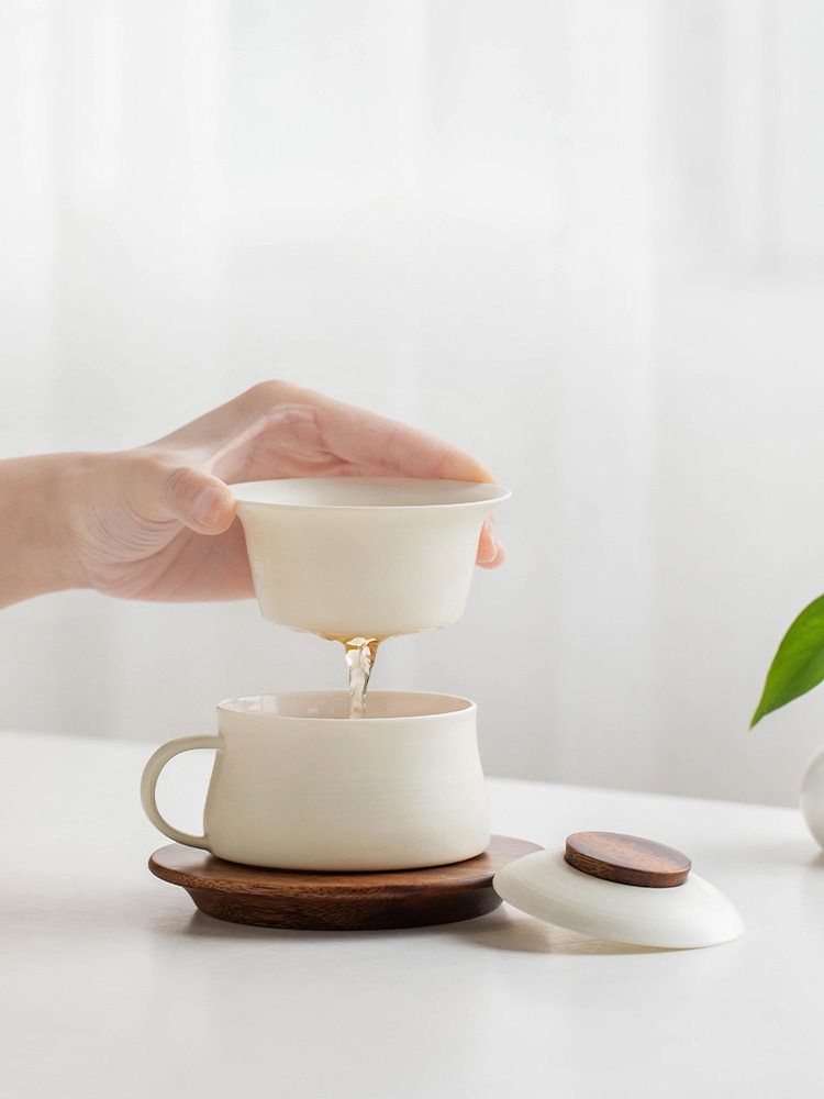 ?批发知远陶瓷轻奢茶咖茶水分离泡茶杯一体杯办公室喝茶咖啡杯