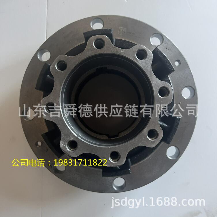 山东客车公交车大巴车中巴车后轮毂后轴头3104015-RA07A