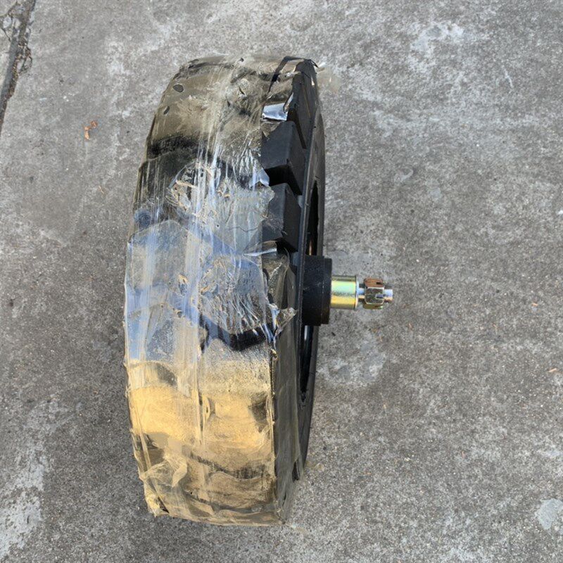 6.50-10实心轮胎单只载重2.5吨带独轮轴头直径57Q0轮宽150 轴粗45