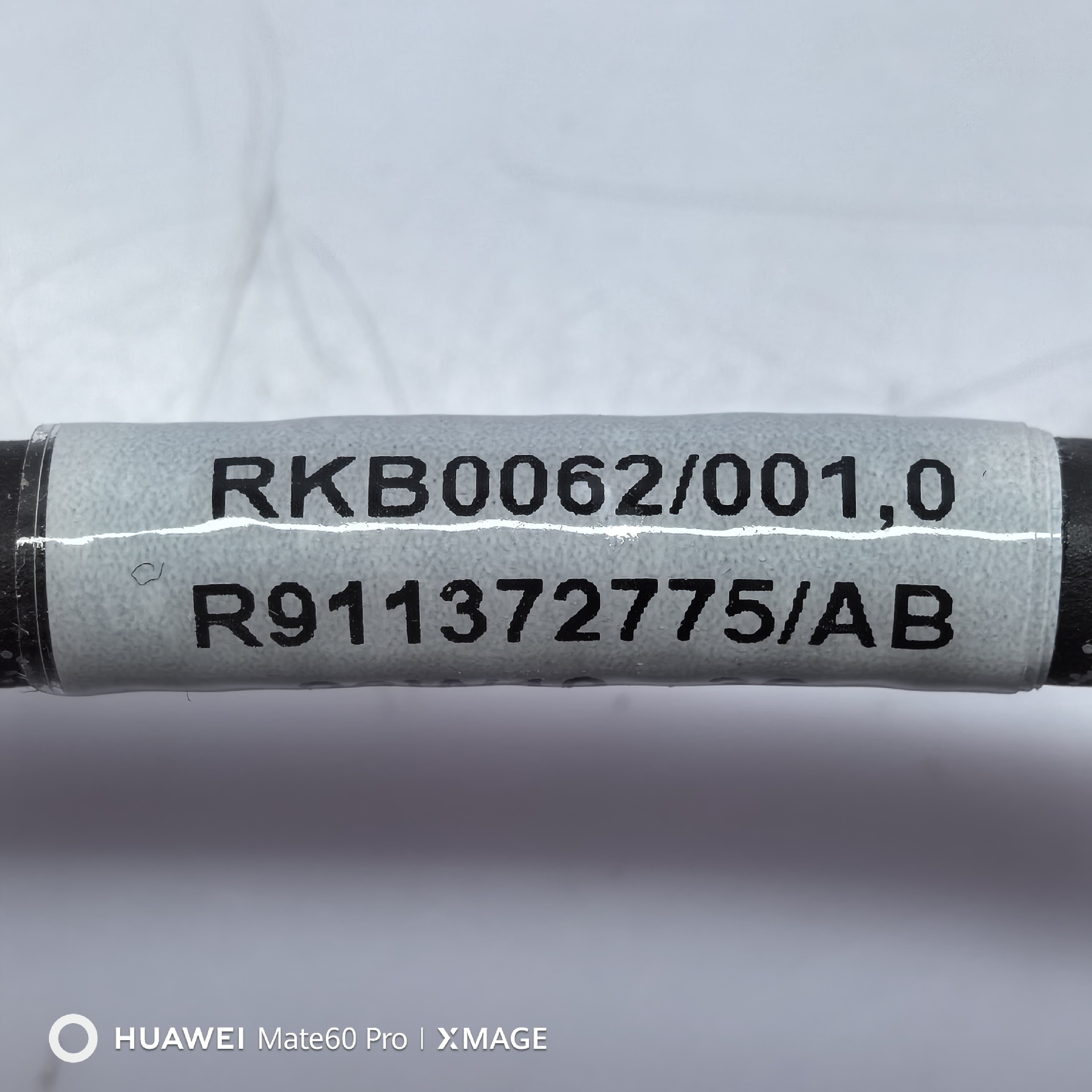 R911372775  RKB0062/001,0  # Rexroth伺服线缆