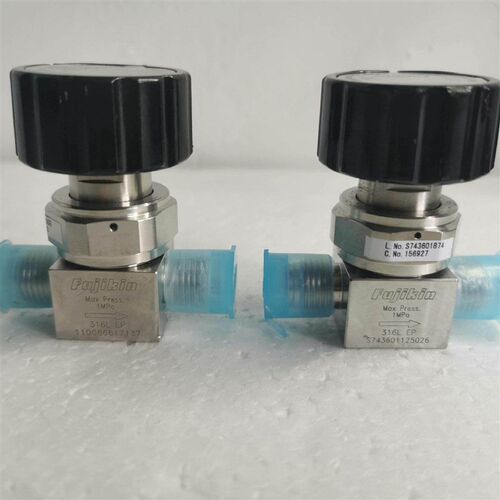FUJIKIN金手动隔膜阀1MPa-1/4316L