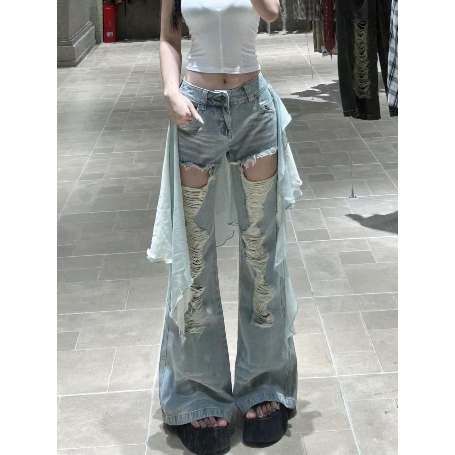KAPOK美式vibe浅色破洞屁帘微喇牛仔裤女夏季辣妹修身显瘦阔腿坠