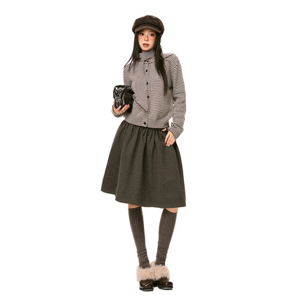 KAPOK26th ootd!毛呢半身裙女2026新款A字中裙松紧腰显瘦伞裙