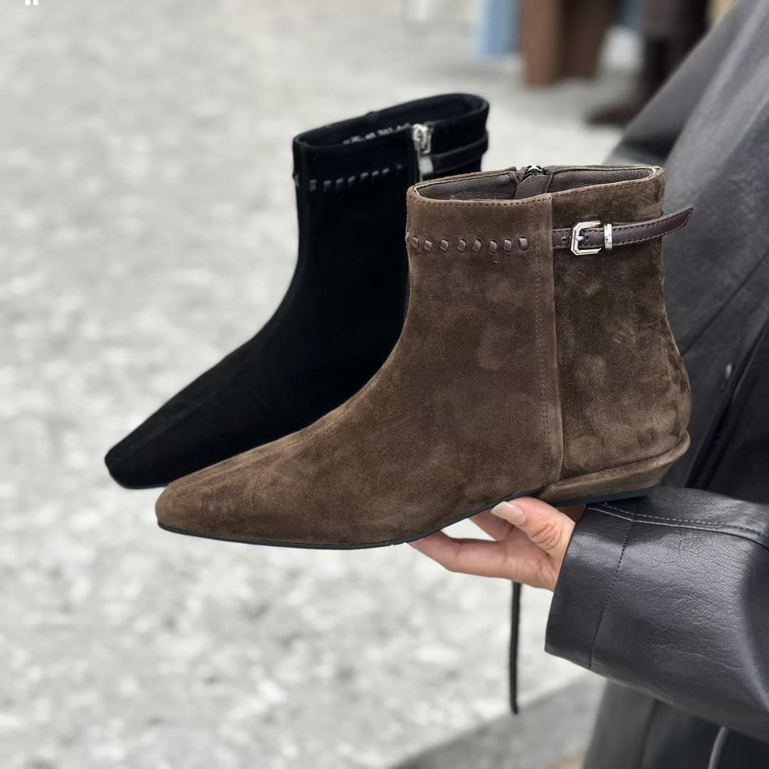 磨砂牛皮切尔西靴侧拉链铆钉装饰