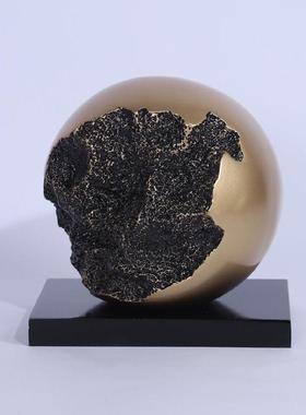 北欧创意仿铜圆球形雕塑摆件现代家居客厅玄关桌面抽象艺术装饰品