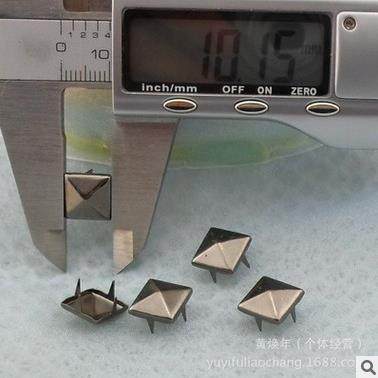 10MM金字塔4爪钉方形四爪珠四方铆钉四角爪钉70元一万个