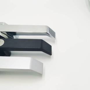 厂家DK615搭扣锁机柜锁搭扣生久款卡式门锁索斯科款把手锁