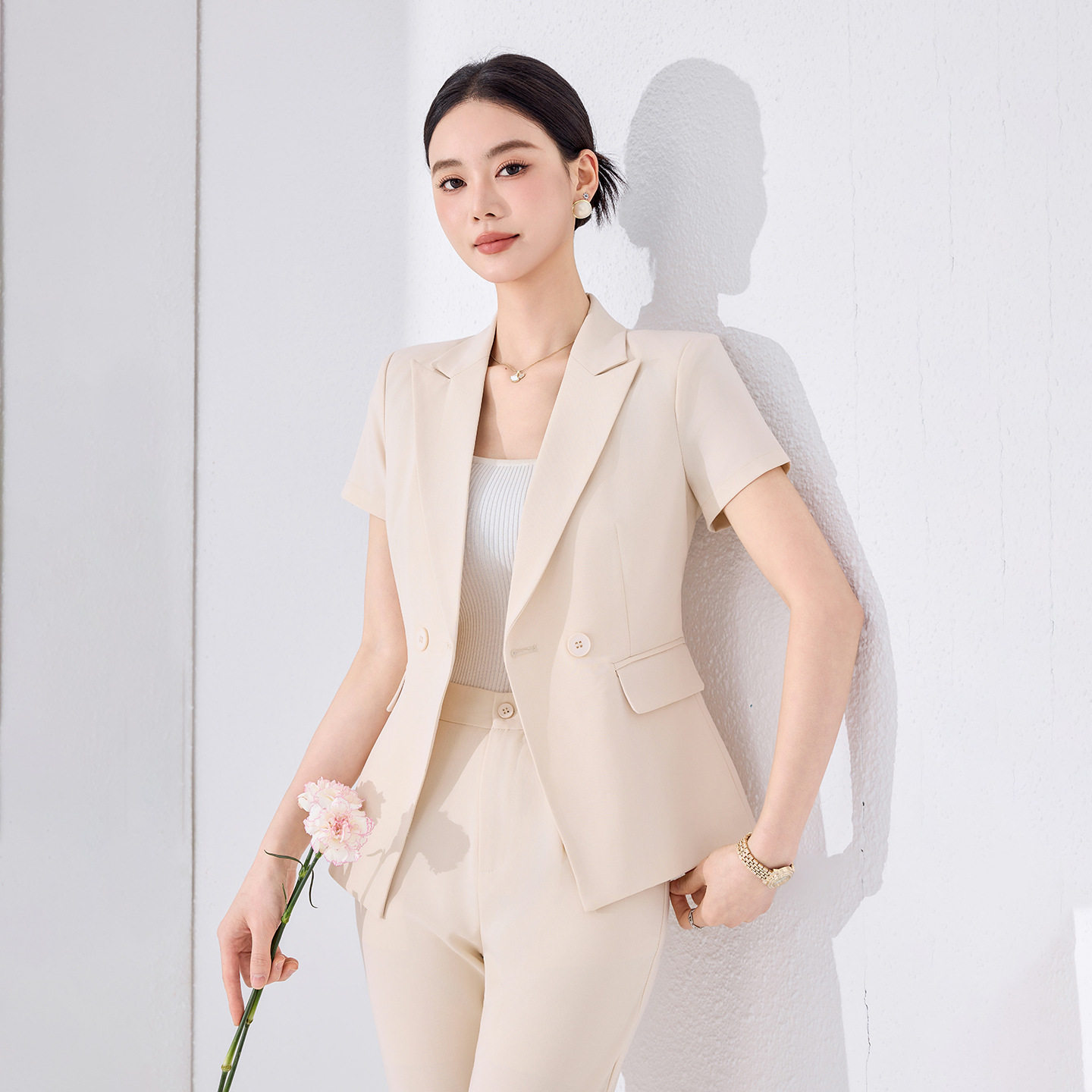 春季女神范修身减龄短袖职业套装