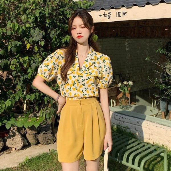 西装领夏季新款2024碎花清纯甜美衬衫女宽松休闲显瘦阔腿短裤套装