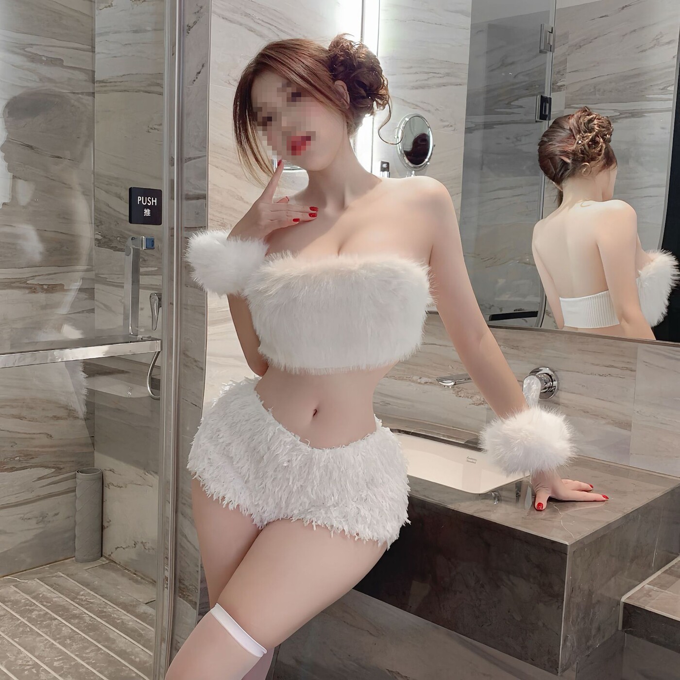 DS领舞白色抹胸性感演出服