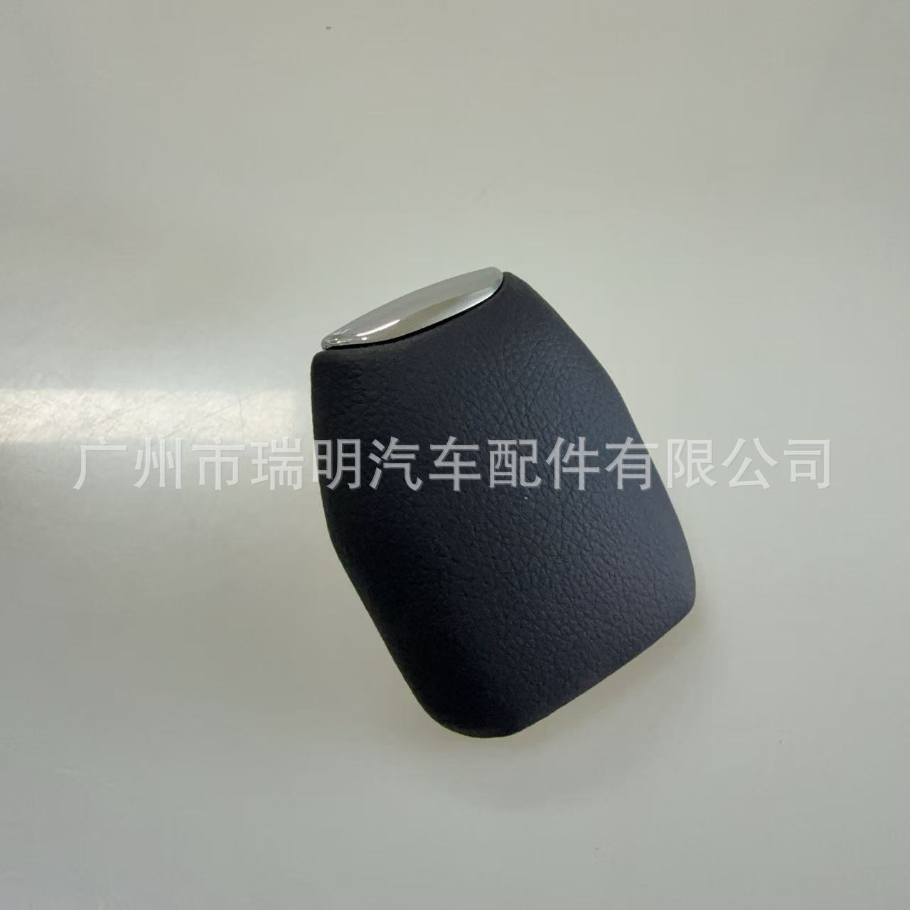 A2126803407适用于奔驰09-15 W212 E350 中控台扶手储物箱按钮盖