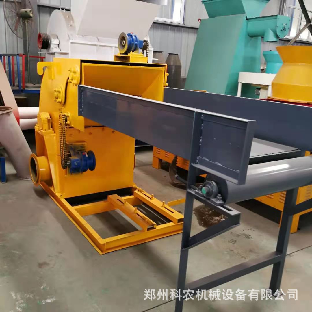 强制进料锤片式树枝树干粉碎机   可移动大型木板木块锯末粉碎机