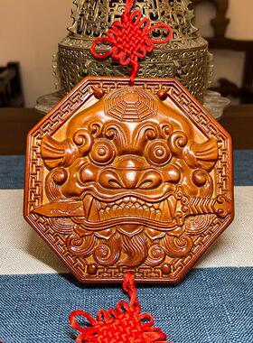 青蚨黄眉庵桃木狮头咬剑挂摆件