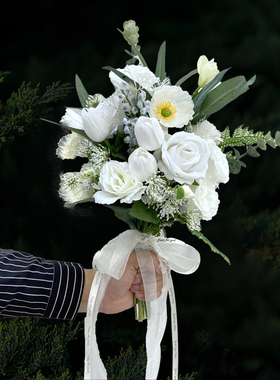 外景森系旅拍摄影 小清新拍摄手捧花 韩式inNs风婚纱照 领证手拿