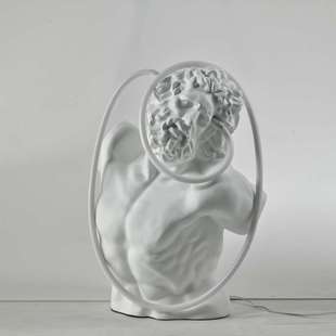 现代简约拉奥孔劳孔雕塑树脂玻璃钢摆件酒吧台灯展厅装饰落地灯