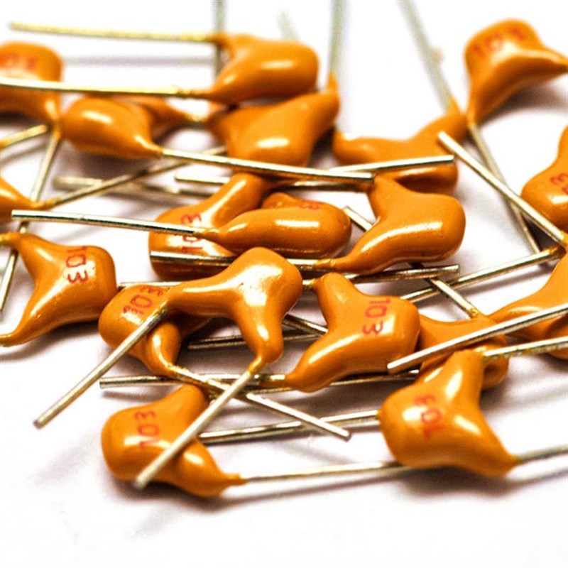 独石电容 334  330NF 50V 0.33UF 20% 脚距5.08MM 334/50V