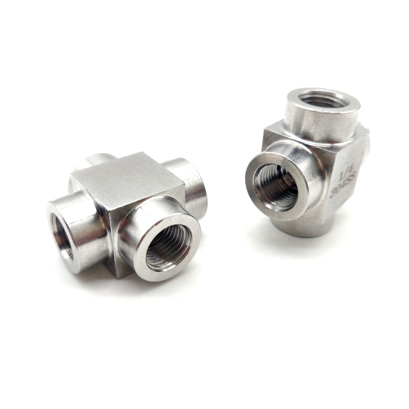 304不锈钢内丝四通2分方体高压加厚十字接J头G1/4内螺纹数控件丝