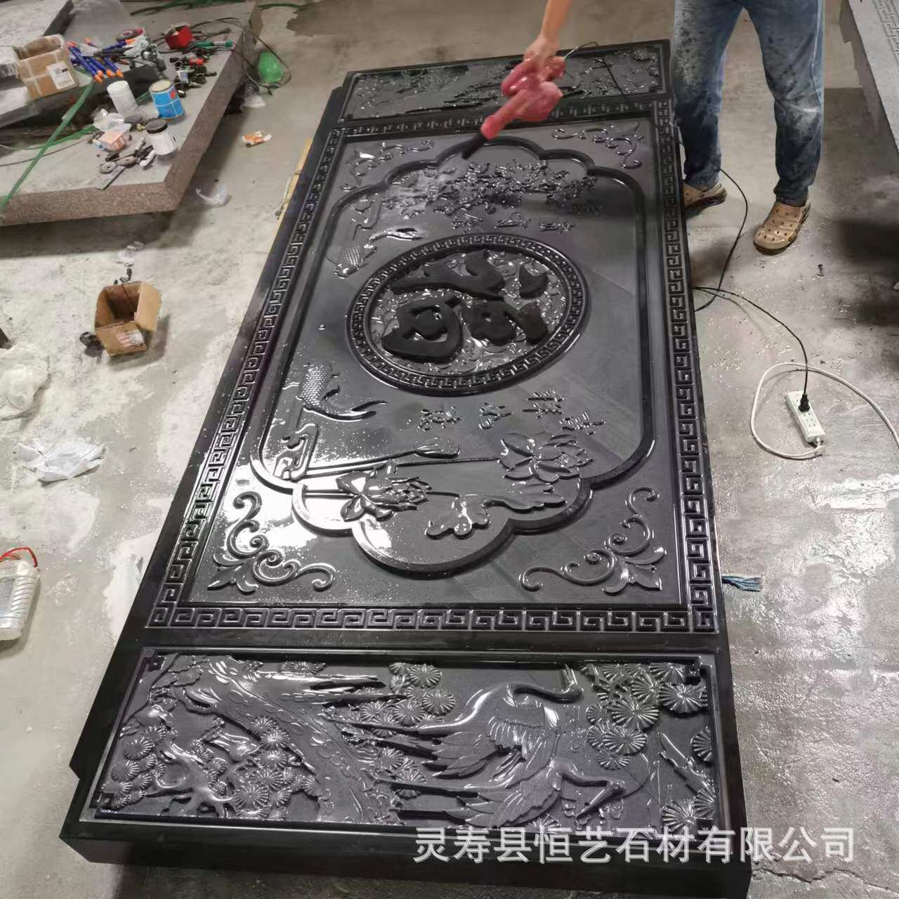 山西黑花岗岩别墅影壁墙雕刻中国黑石材异形雕刻亮度高石质坚硬