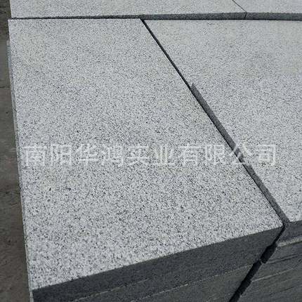 无品牌/芝麻灰干石南材G714河灰麻外墙鲁灰园挂林广场地铺石外墙