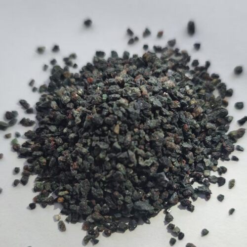 天然绿辉石石榴石喷砂磨料船舶钢结构防腐除锈无游离硅石榴石砂