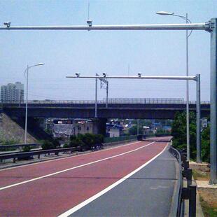 江苏通高速杆公路监杆热BOW镀锌喷塑电警监交控悬臂式八角监控控