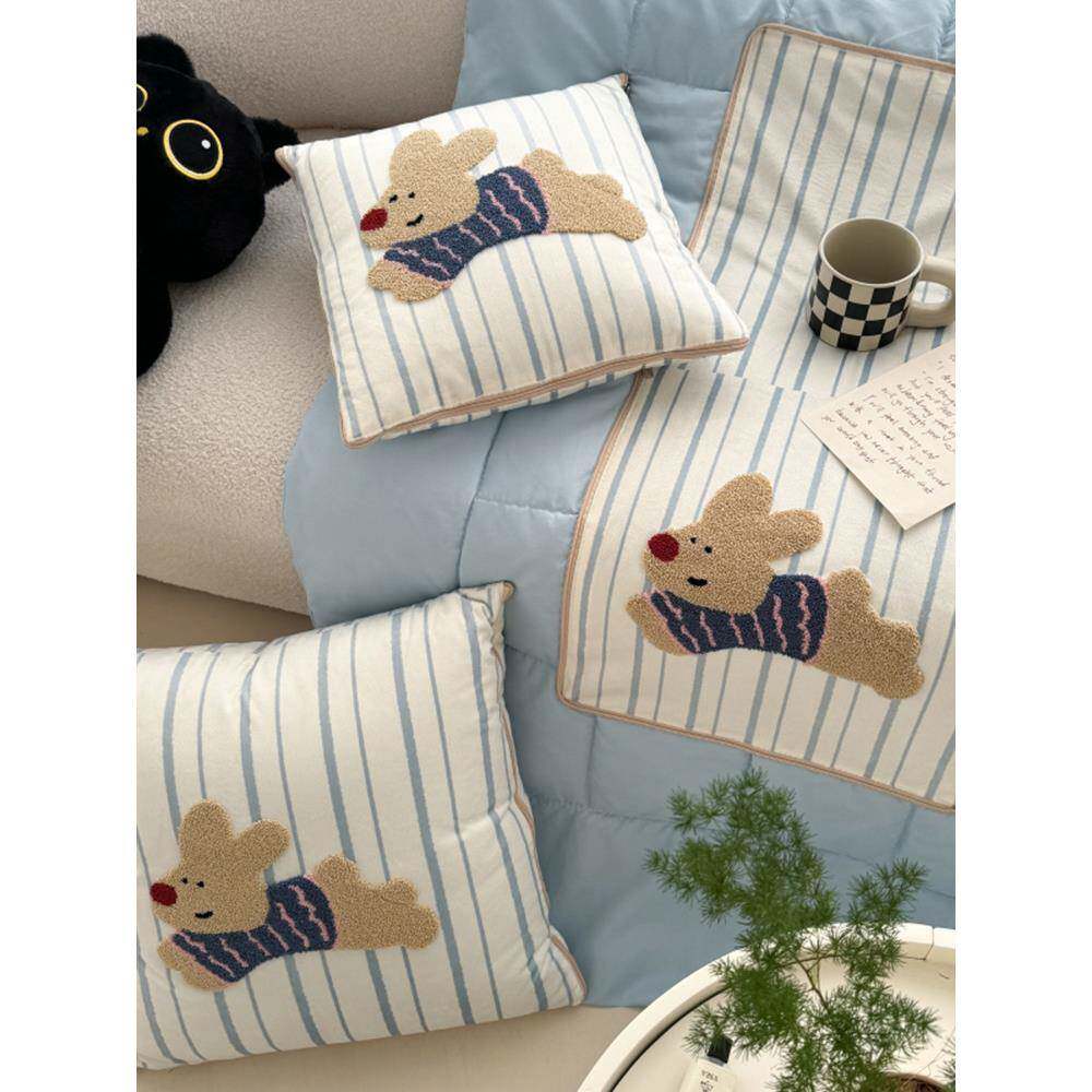 205新款2毛F976896M巾办靠绣抱枕被两用折叠枕车载公室午睡枕头毯