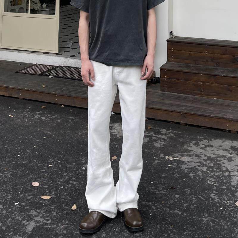 纯白色美式高街vibe高级感修身显瘦加长垂感休闲百搭微喇牛仔裤男