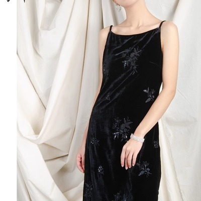 新中式国风丝绒连衣裙新款刺绣