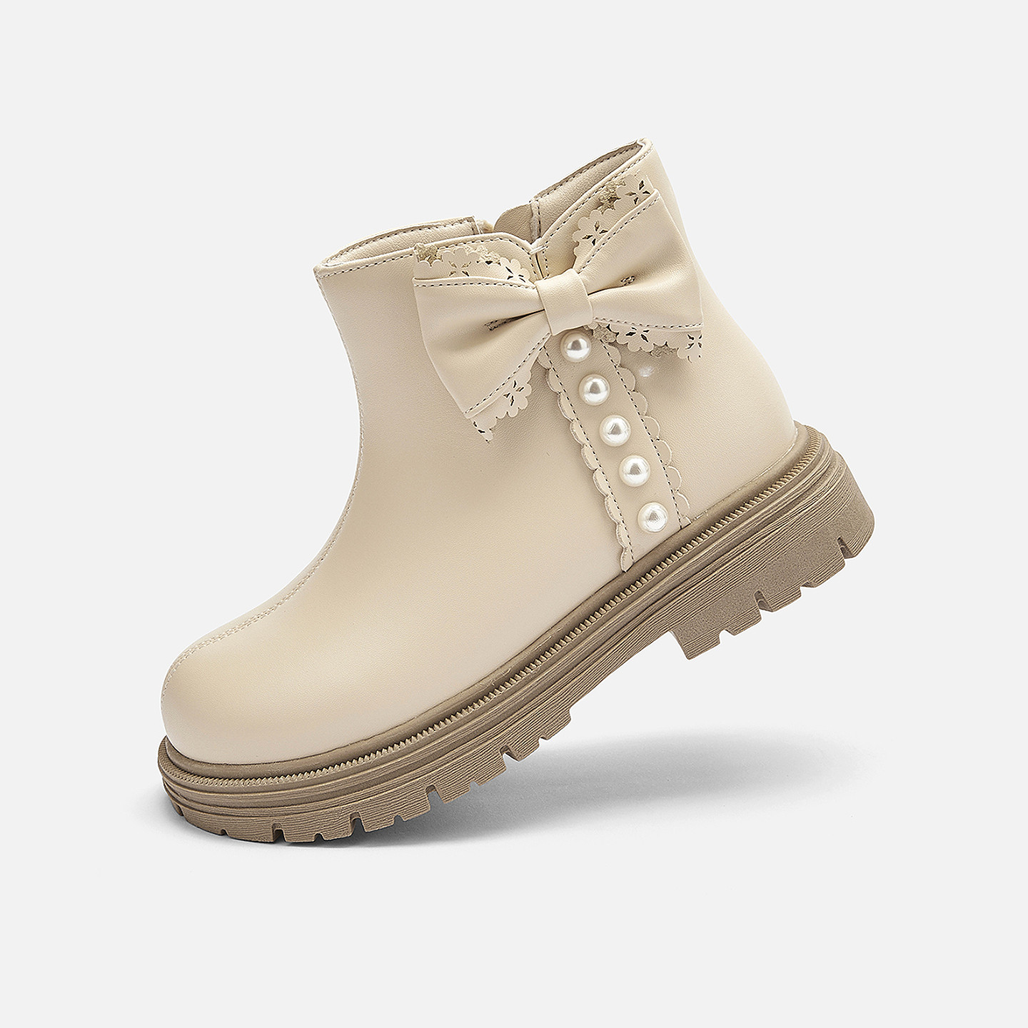 巴拉巴拉儿童靴子女童马丁靴宝宝公主短靴2026春季新款童鞋蝴蝶结