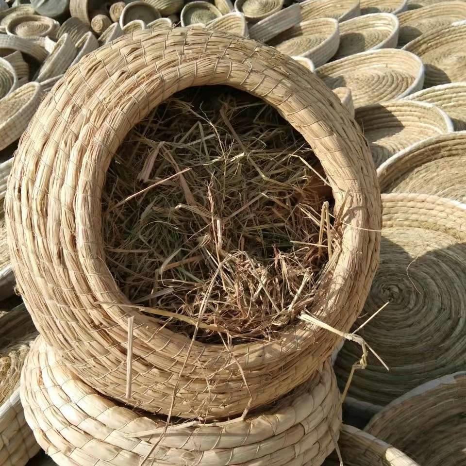 老式鸡窝鸡窝稻草鸡窝棚生蛋鸡窝室外防水鸡窝鸡生蛋窝大号产蛋窝