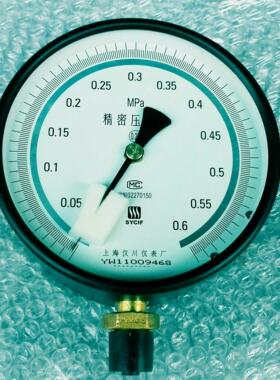 精密压力表 0.25级 yb-150b 0.6mpa 径向 螺纹 m20x1.5 直径150MM