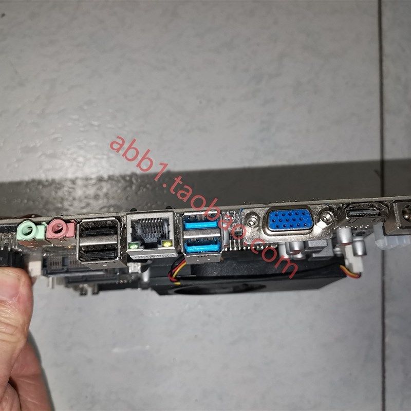 YH-1168  2955u itx 主板 一体机工控机主板千兆网卡送2g 内存